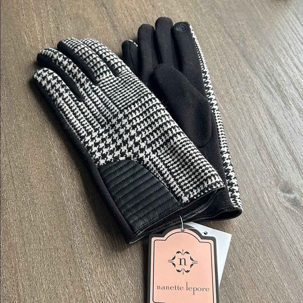 Nanette Lepore Monochrome Houndstooth Gloves